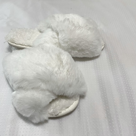 Fluffy slides - Picture 1 of 4